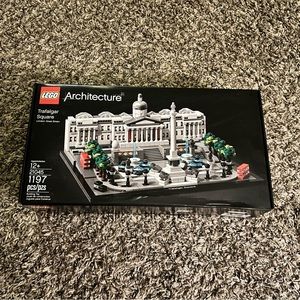 Lego Trafalgar Square Set *Brand new in box* *Retired set*